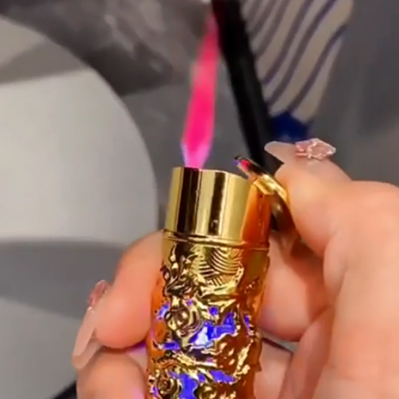 L'accendino per torcia con des - Spray Can Lacquer recensione e prezzo