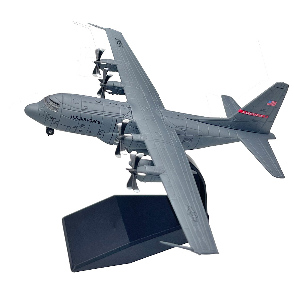 Modellino in Scala 1/200 dell' - Model Kit Airplane recensione e prezzo