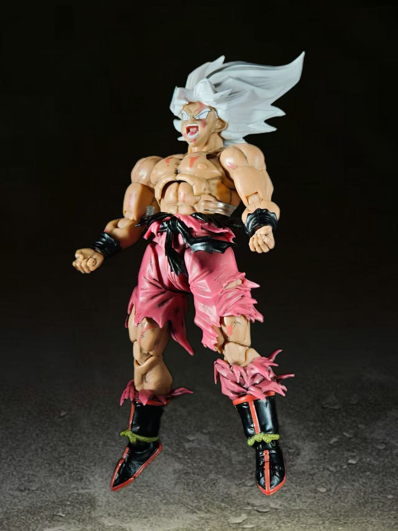 Disponibile WY TOYS SHF Battle - Model Kit Vegeta recensione e prezzo