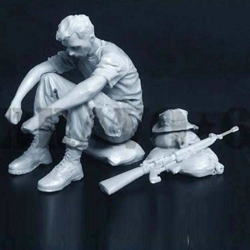 Figure in resina in scala 1/35 - Model Kit Reshiram recensione e prezzo